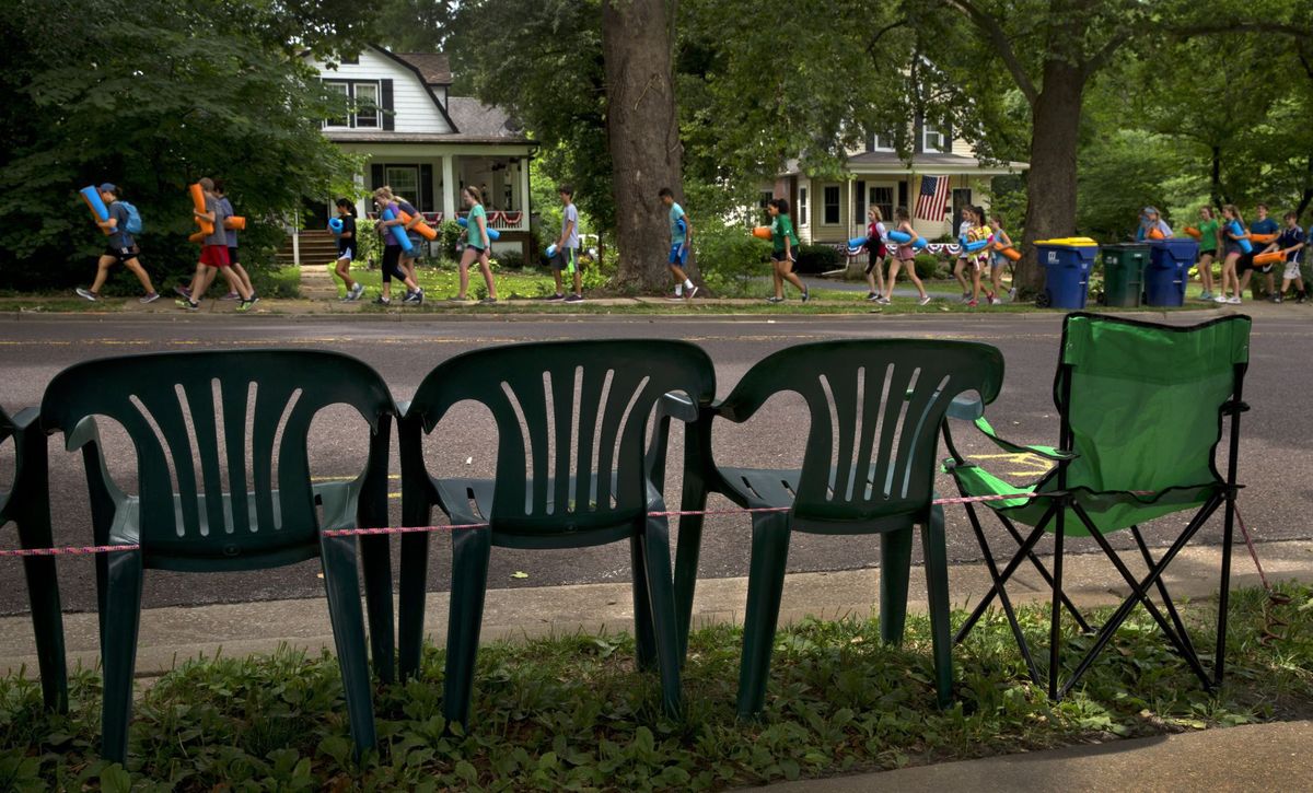 2017-06-28 Chairs for WG parade.jpg